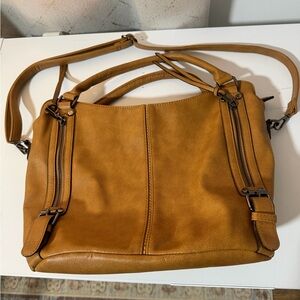 Chic Tan Leather Hobo Bag